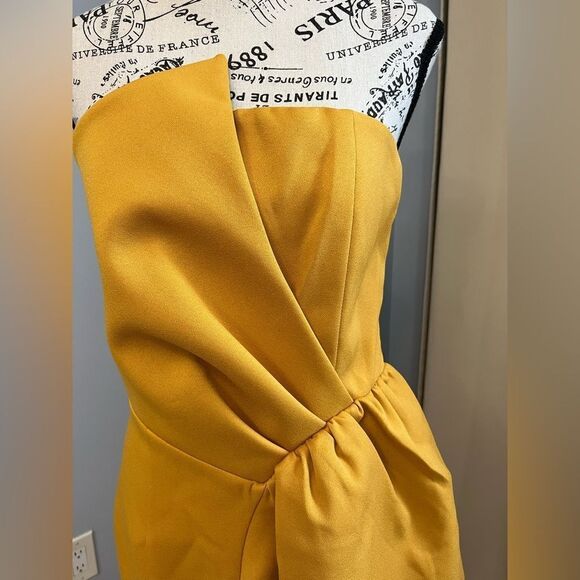 Elliatt Reception Cascade Ruffle Coctail Strapless Dress NWT - Picture 6 of 13